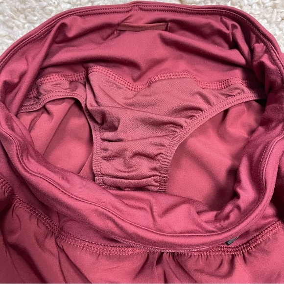 Champion Running Shorts Women's Size Small Brick Red 2.5" Inseam Stretch Knit - Picture 8 of 9